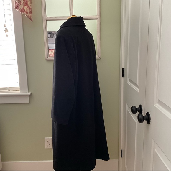 WOMEN VINTAGE BLACK TRENCH COAT, WOOL, SIZE: 16 BUT CHECK MEASUREMENTS FOR FIT. - Picture 6 of 11